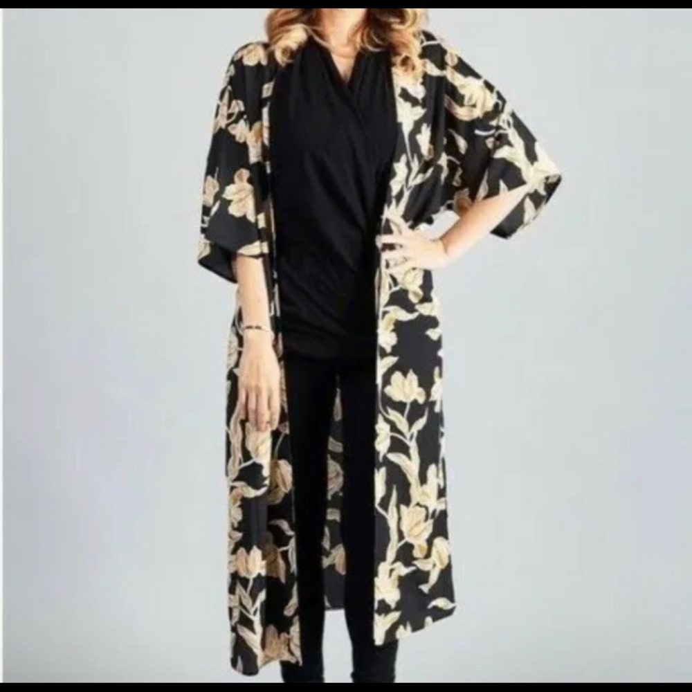 Maison Du Soir Selena Kimono S/M Black Gold Flora… - image 2